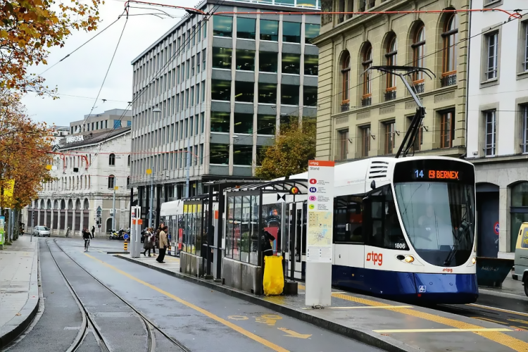 Keli Guimarães visita à Câmara Municipal e Prefeitura de Genebra