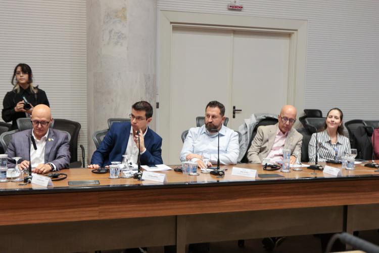 Foto: Geraldo Bubniak/AEN O vice-governador Darci Piana participa nesta terca-feira (10) do Lançamento e apresentação do novo relatório da OCDE e assinatura da renovação de parceria