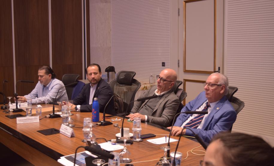 O Paraná recebeu uma delegação composta por representantes dos setores de indústria, meio ambiente e inovação do estado de Chihuahua, no México.