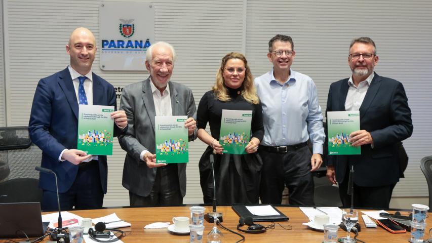  Foto: Geraldo Bubniak/AEN O vice-governador Darci Piana participa nesta terca-feira (10) do Lançamento e apresentação do novo relatório da OCDE e assinatura da renovação de parceria